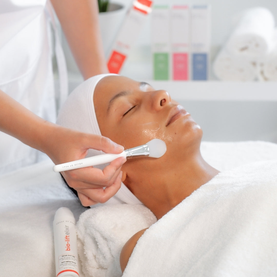 Bio_lift_elixir_visage_serum_anti_age_peau_mature_esthetique_soin_peau_estheticienne_professionnel_cosmetique_cosmetic_spa_beaute_skin_care_youth