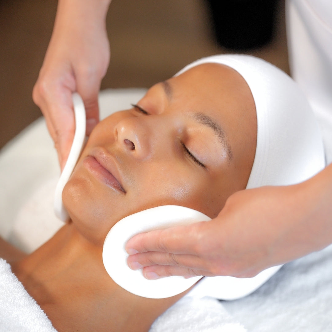 Eponge_pva_100__blanche_cosmetique_esthetique_professionnel_makeup_maquillage_soins_visage_estheticienne_sponge_skincare_beauty_salon_institut