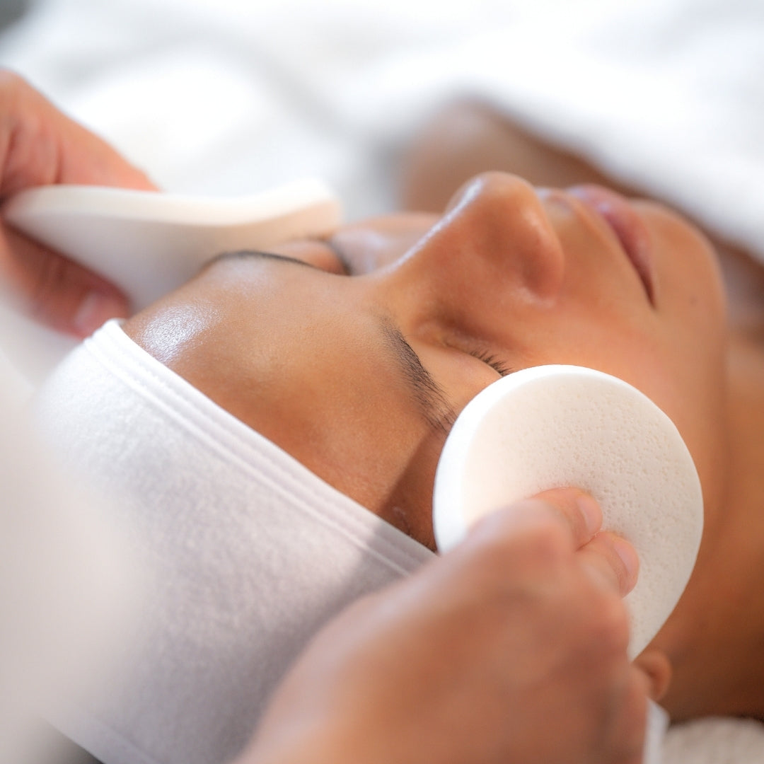 Eponge_pva_100__blanche_cosmetique_esthetique_professionnel_makeup_maquillage_soins_visage_estheticienne_sponge_skincare_beauty_salon_institut_beaute